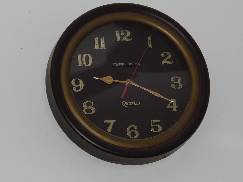Wall clock used to time a cloudbet withdrawal from request to wallet - cloudbet withdrawal time