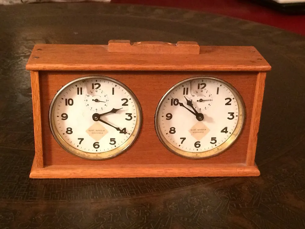 Analog game clocks, timing the first quarter of an nba game - nba first quarter betting