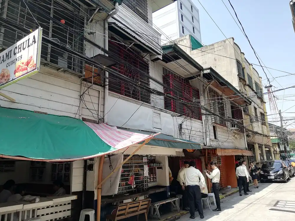 paano bumili ng usdt sa gcash - Small neighbourhood shops on a Philippine street