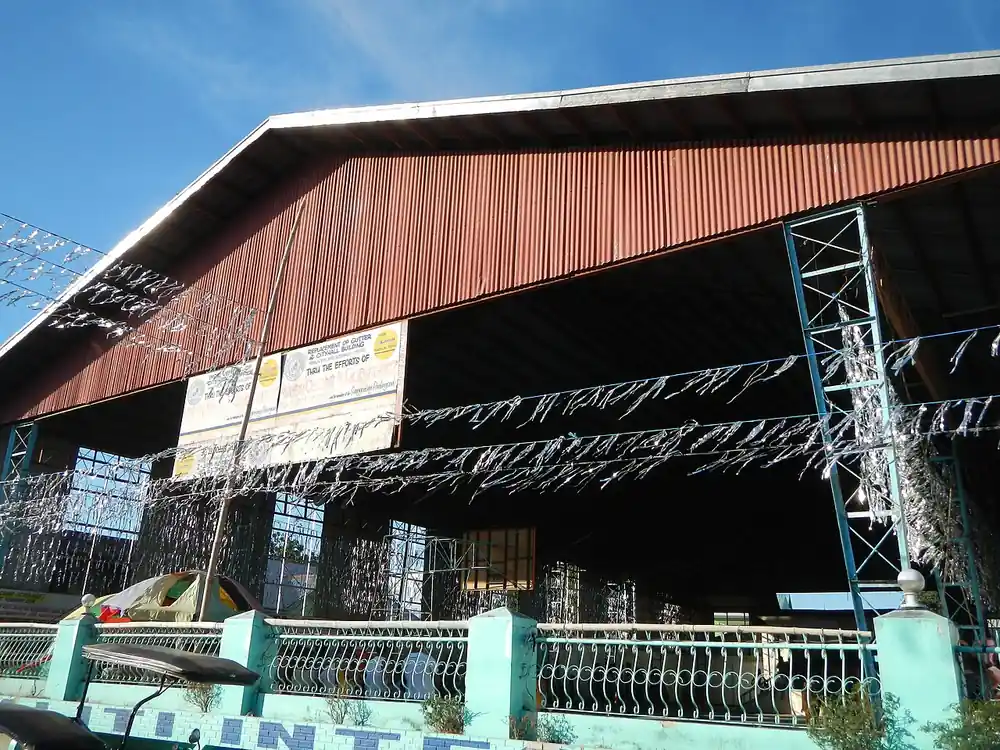 tayaan sa basketball - a covered outdoor basketball court in the Philippines